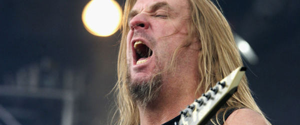 Artistii din scena rock/metal aduc un omagiu lui Jeff Haneman