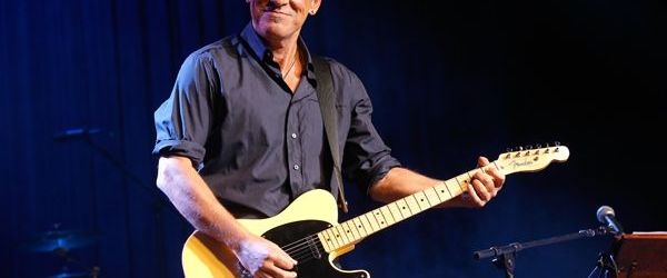 Bruce Springsteen lanseaza single-ul High Hopes