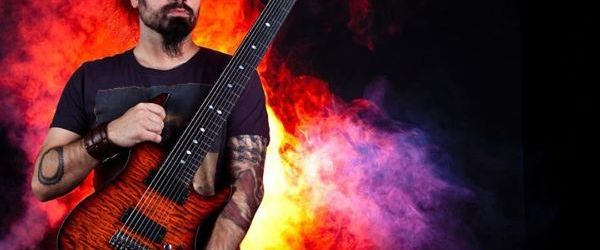 A decedat Shane Gibson, fost chitarist Korn
