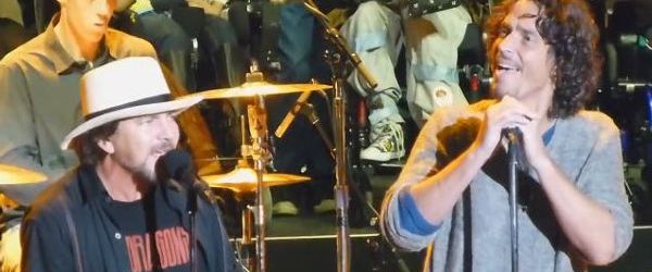 Solistii Pearl Jam si Soundgarden au reinviat Temple Of The Dog !