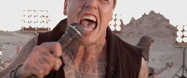 Papa Roach: Fear Everything And Rise (video)