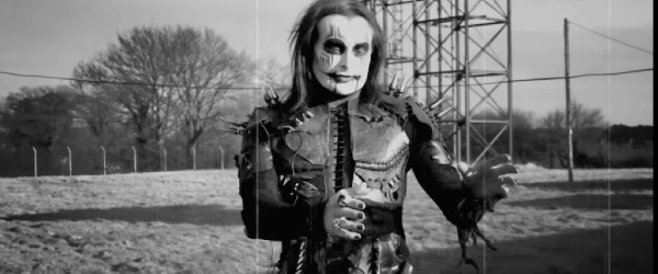 Making of 'The Right Wing Of The Garden Triptych' a celor de la Cradle of Filth