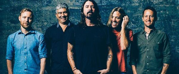 Foo Fighters alaturi de membrii Queen si Led Zeppelin pe scena - video