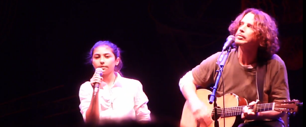 Chris Cornell a cantat alaturi de fiica sa de 11 ani - video