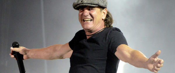 Brian Johnson (AC/DC) a declarat ca nu va renunta la cantat