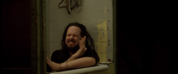 Korn a lansat un clip pentru 'Rotting in Vain'