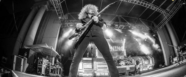 Megadeth au vizitat la spital un fan care a fost injunghiat in timpul concertului lor