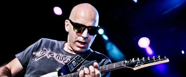 Satriani este mandru de fostul sau elev, Kirk Hammett