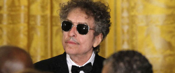 Mircea Cartarescu s-a razgandit: 'E minunat ca Bob Dylan a primit premiul Nobel pentru Literatura'
