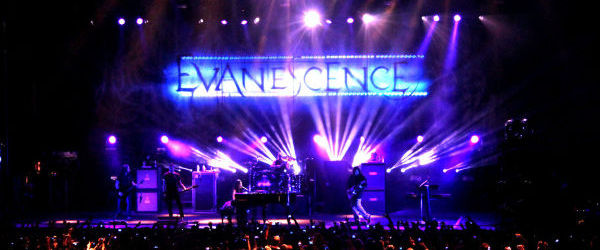 Evanescence vor transmite azi concertul de la New York
