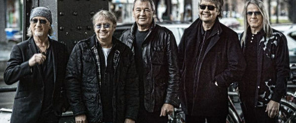 Deep Purple pregatesc un nou album, 'Infinite'