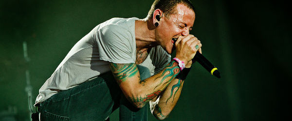 Solistul de la Linkin Park a recunoscut ca a fost dependent de droguri