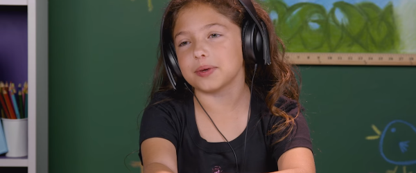 Viralul zilei: Cum reactioneaza copiii atunci cand asculta Iron Maiden