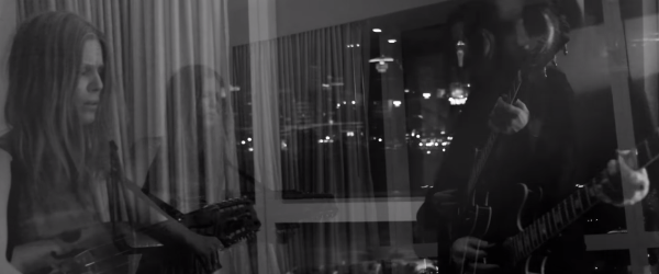 Myrkur a interpretat alaturi de Chelsea Wolfe piesa 'Funeral' - video