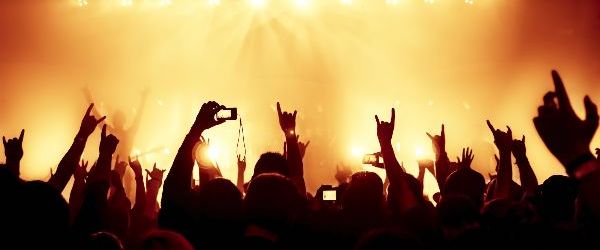 Guvernul Britanic face tot posibilul pentru a salva locatiile de concerte