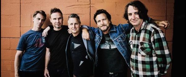 Pearl Jam a lansat o piesa noua, 'Dance Of The Clairvoyants'