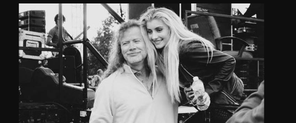 Fiica lui Dave Mustaine, Electra, a cantat alaturi de tatal sau la Paris - video