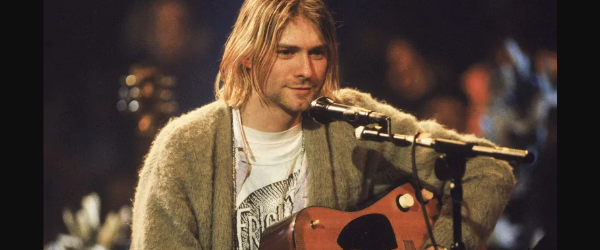 Chitara folosita de Kurt Cobain in cadrul MTV Unplugged a fost vanduta cu 6 milioane de dolari