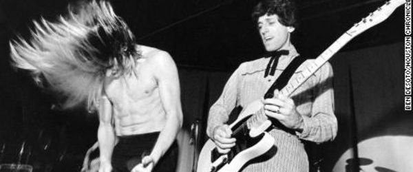 Fostul chitarist Red Hot Chili Peppers, Jack Sherman, a decedat