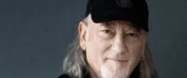 Roger Glover de la Deep Purple isi va lansa autobiografia in curand