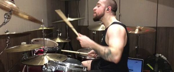 Eloy Casagrande de la Sepultura a facut un cover pentru 'The Heretic Anthem' de la Slipknot
