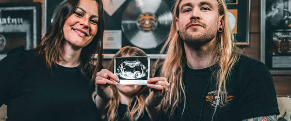 Solista Nightwish, Floor Jansen si tobosarul Sabaton, Hannes Van Dahl vor aduce pe lume un nou copil
