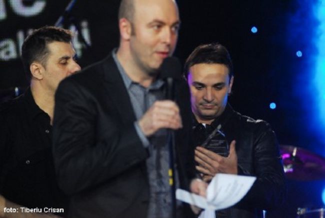 Poze Premiile muzicale Radio Romania Actualitati - Dan Popi (prim plan) & Cristi Enache si Marian Ionescu