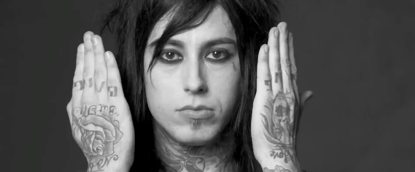 Solistul Falling in Reverse acuzat de viol